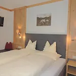 Haus Christophorus 3* Обергургль