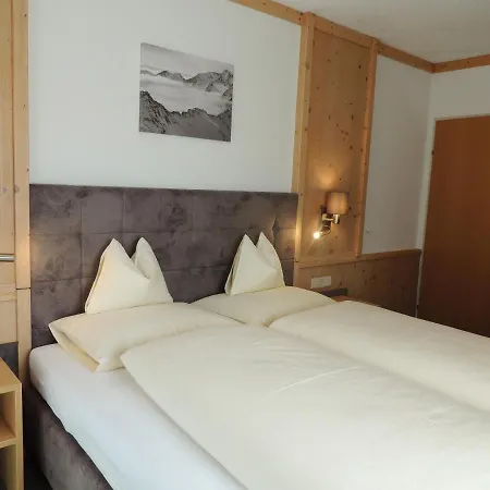 Haus Christophorus ゲストハウス 3*